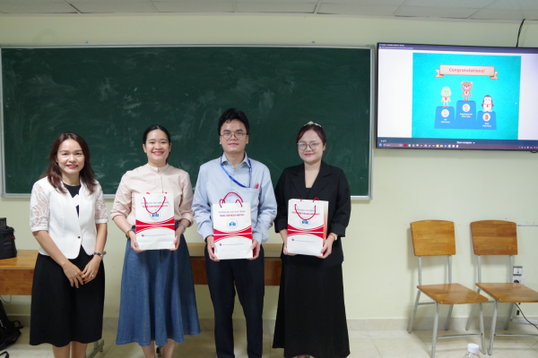 📸 Chương trình Họp Giáo viên – Trung tâm Ngoại ngữ, Trường Đại học Nha Trang