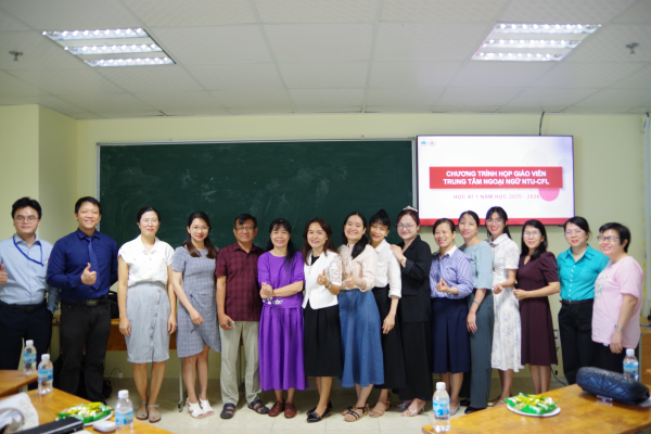 📸 Chương trình Họp Giáo viên – Trung tâm Ngoại ngữ, Trường Đại học Nha Trang
