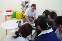 English Corner – Nơi tiếng Anh trở nên gần gũi và tự nhiên hơn bao giờ hết!