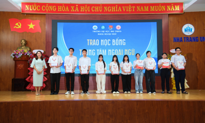 Trung tâm Ngoại ngữ Đại học Nha Trang đồng hành chào đón tân sinh viên K68 Khoa Ngoại ngữ